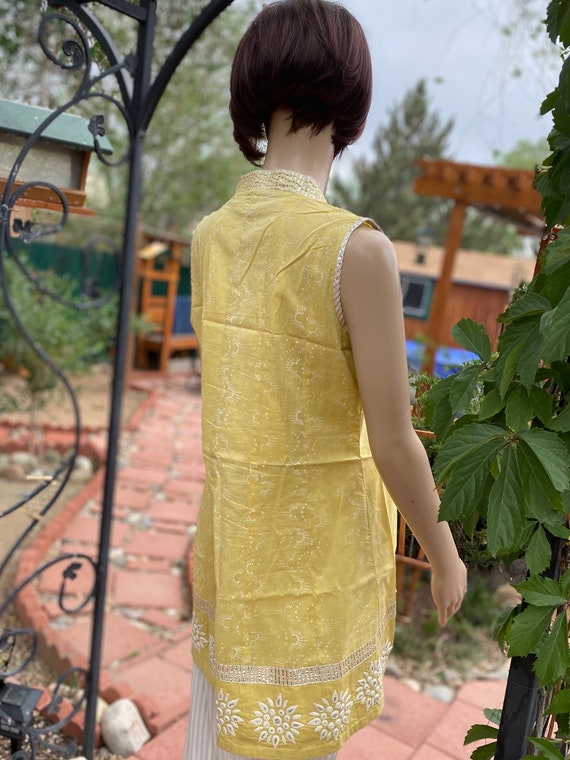 Vintage 1960's-  Cotton Tunic - Pale Yellow with … - image 6