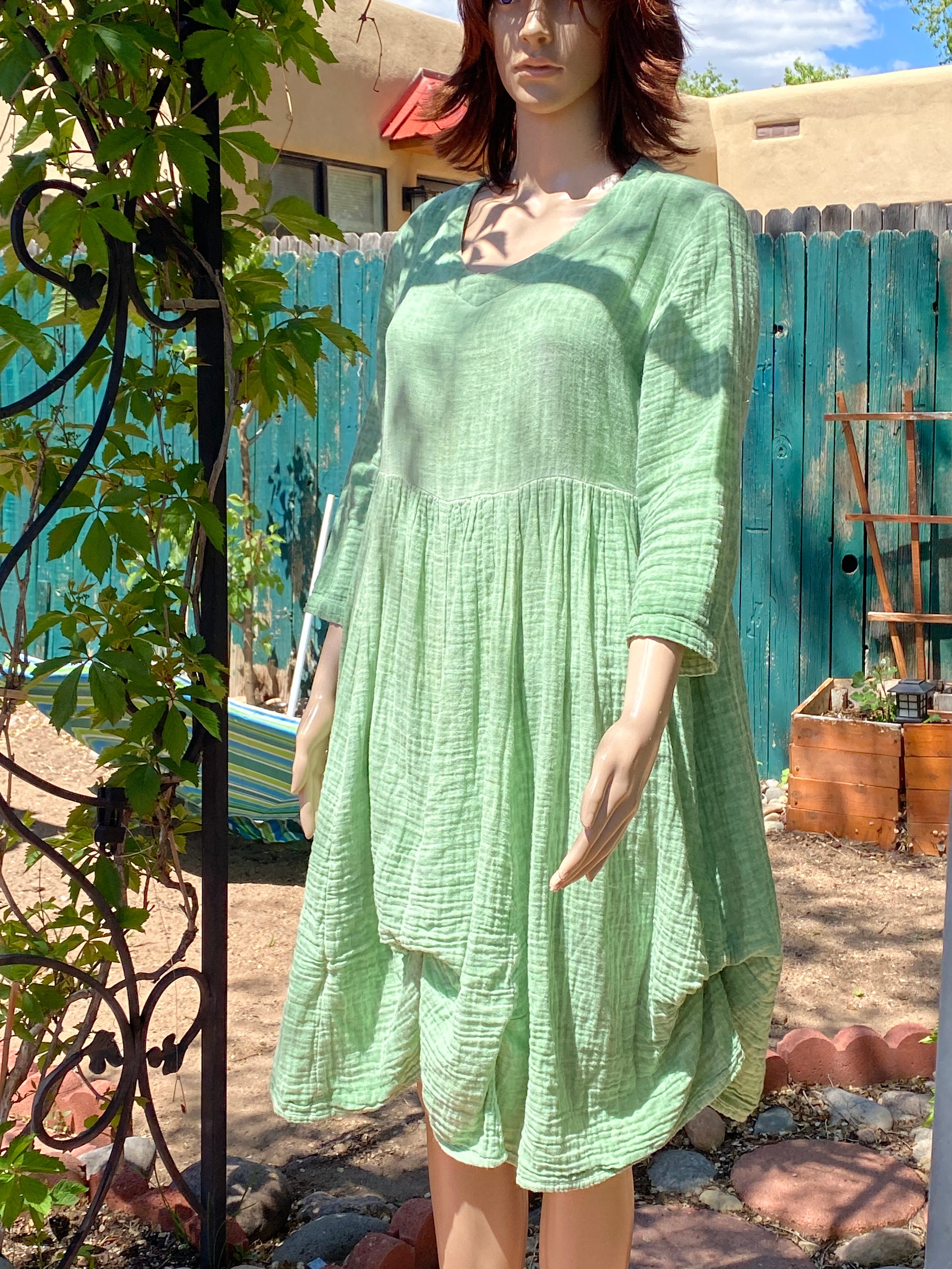 chinese dress ladies Paper Lace Golden Era Peace Dress