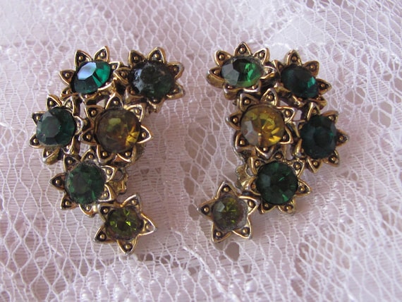 Vintage 60's - Clip Rhinestones - Green and Perid… - image 1