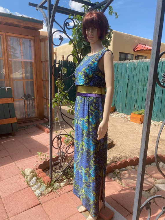 Vintage 60s - Sleeveless brocade cocktail Maxi dr… - image 3