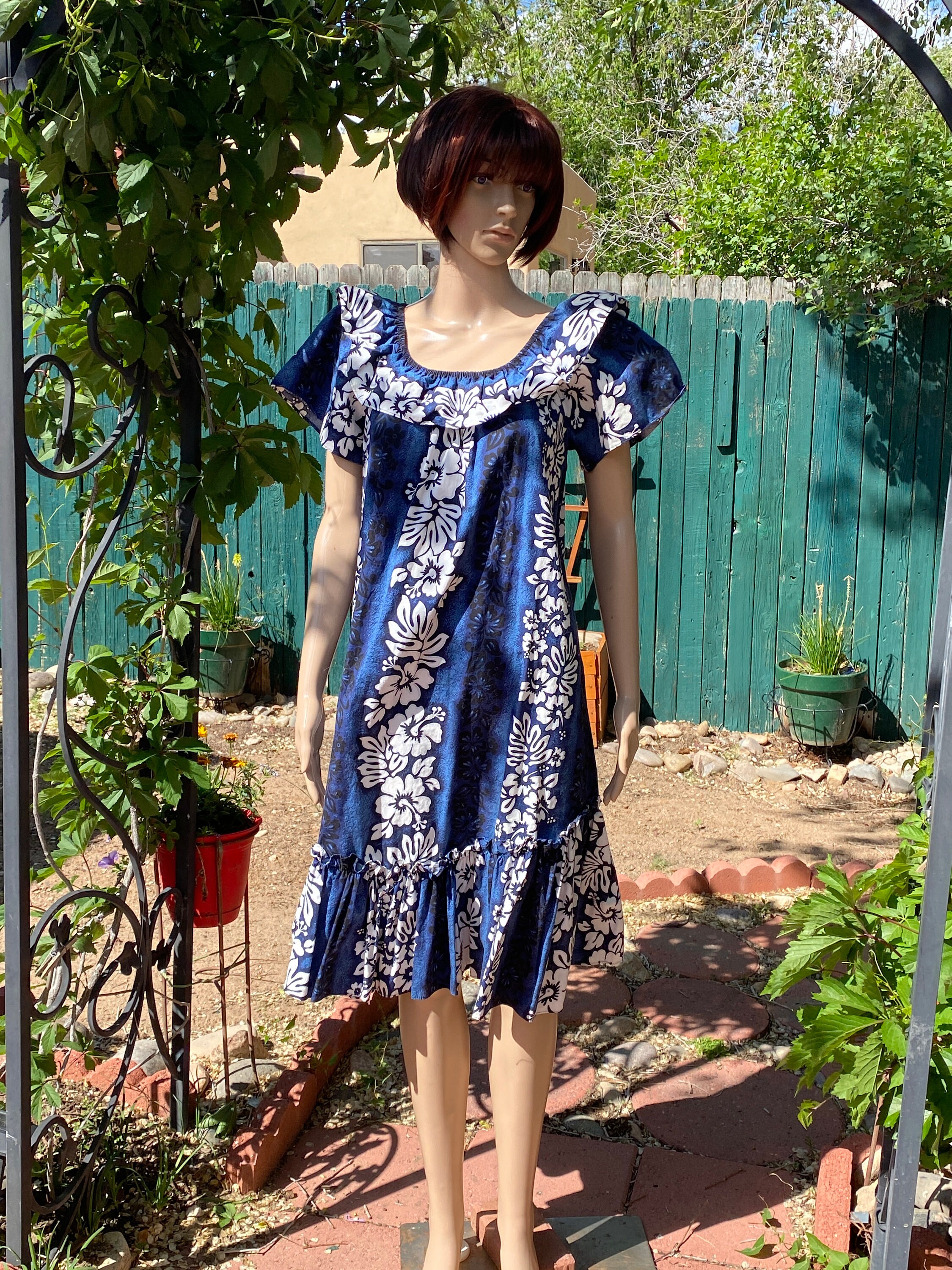 Vintage 60's - Classic Hawaiian MUMU, Cotton, Royal Blue