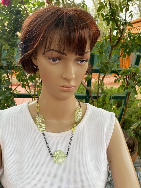 Vintage 70's- Transparent striped pale green plas… - image 2