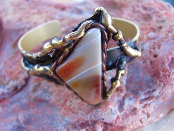 Vintage 70's - Polished Jasper stone in molded cop