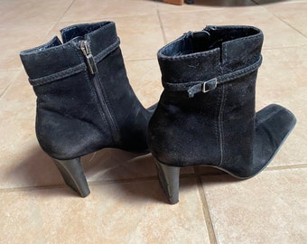 NINE WEST Size 8 - Vintage black suede booties-high heel-