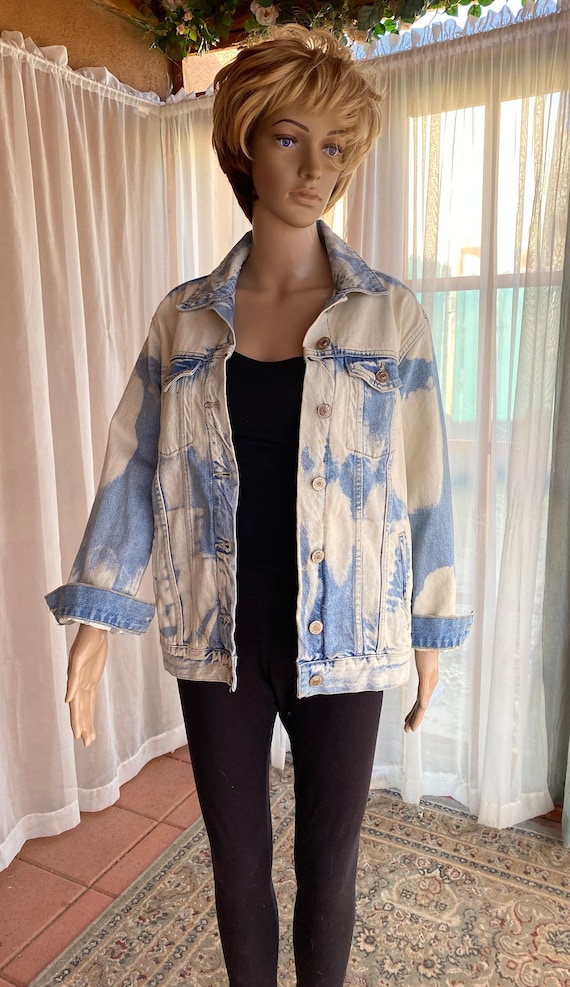Vintage 90's-- Tie dyed Denim blue and white jacke