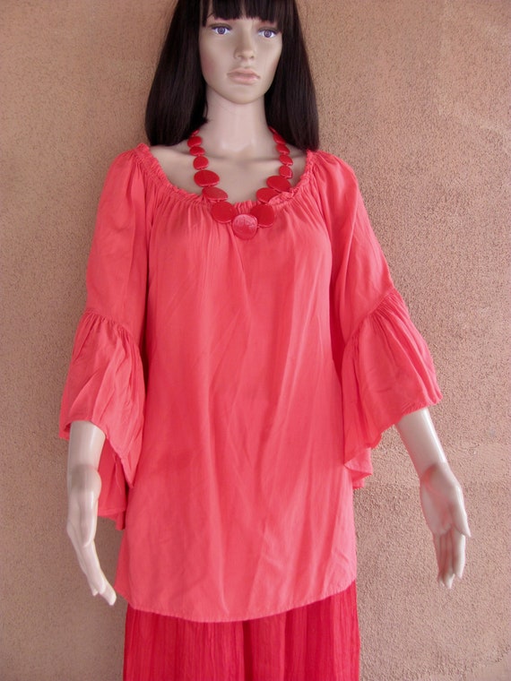 Bright red, angel sleeves, scoop neck, flowing bl… - image 1