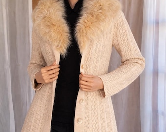 Vintage 70's Knit Cardigan. Beige Ivory Weave, front buttons and a very large Fox Collar.