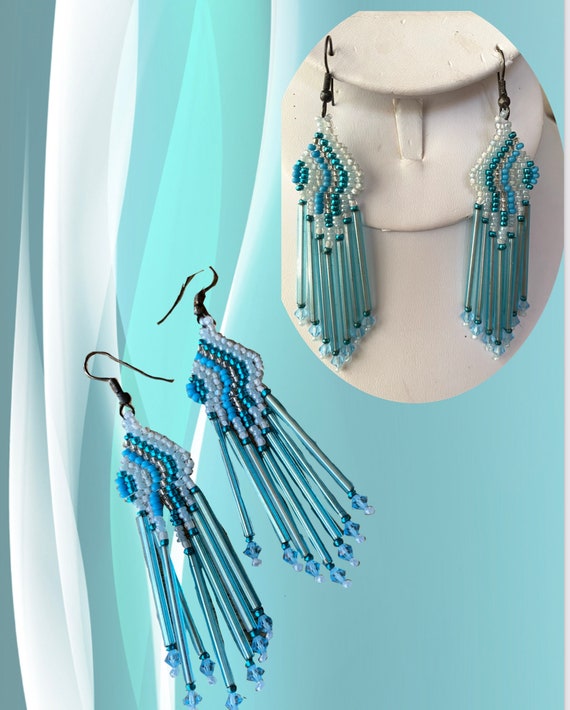 Native American beaded dangling earrings, turquois