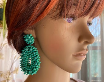 Vintage 70's - Boho/Hippie tiny green shells pierced/clipped earrings.