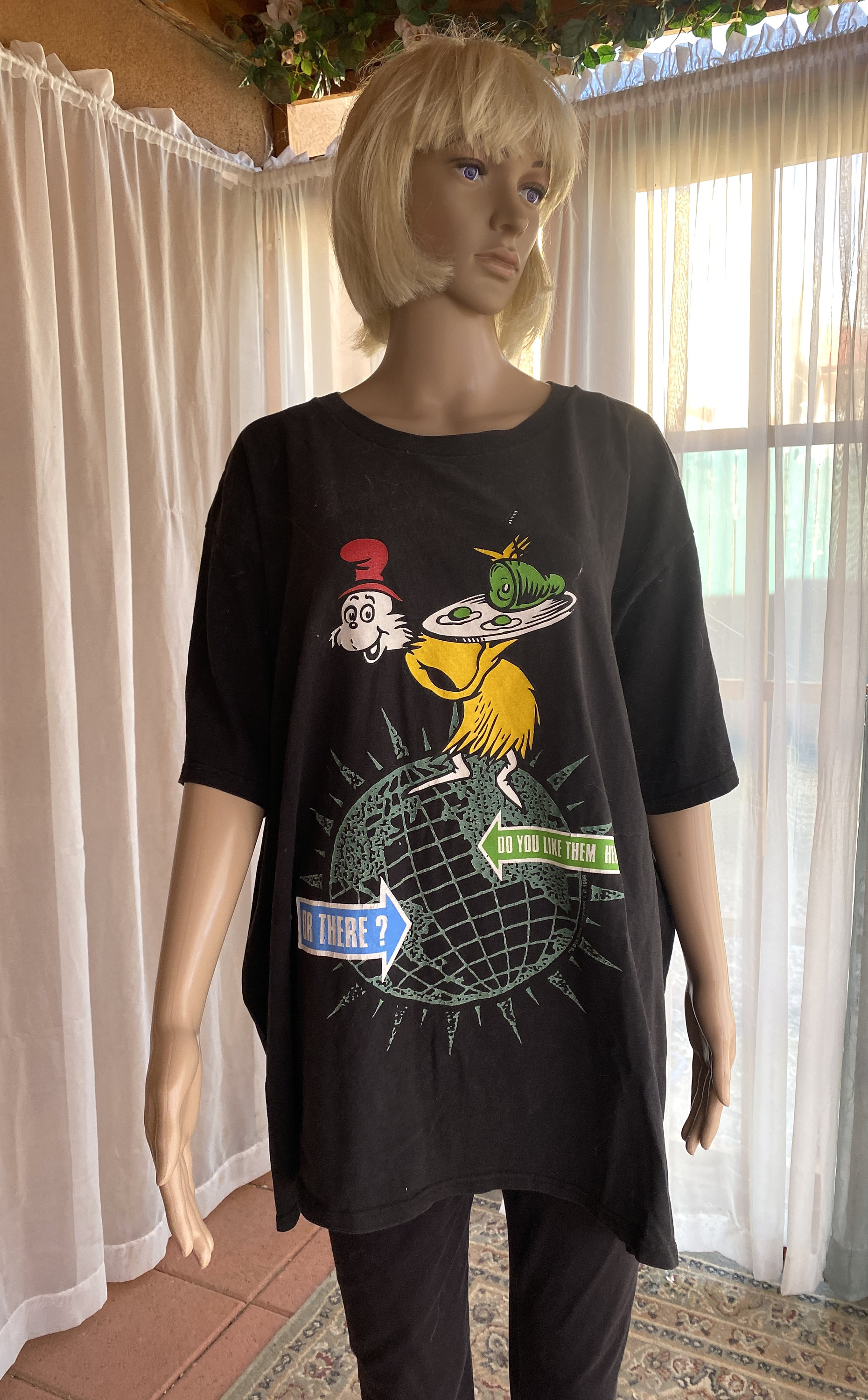 uz28 Supreme Dr.Seuss Tee black 【L】 uz28 Supreme Dr.Seuss Tee black 【L】 Supreme Cat In The Hat