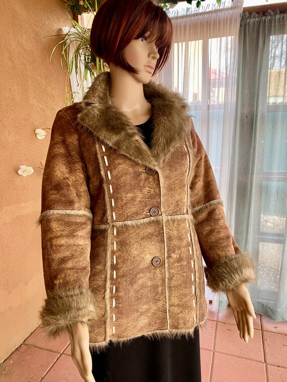 Vintage 90's - Light and warm faux fur/faux suede… - image 9