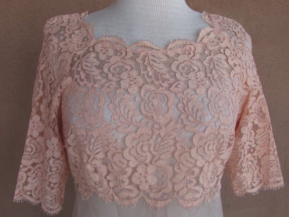 1940's -Lace and Silk Crepe Short Sleeves Top - image 3