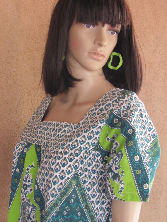 African print cotton blouse, lime green and fores… - image 5