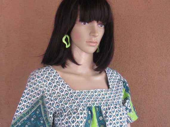 African print cotton blouse, lime green and fores… - image 9