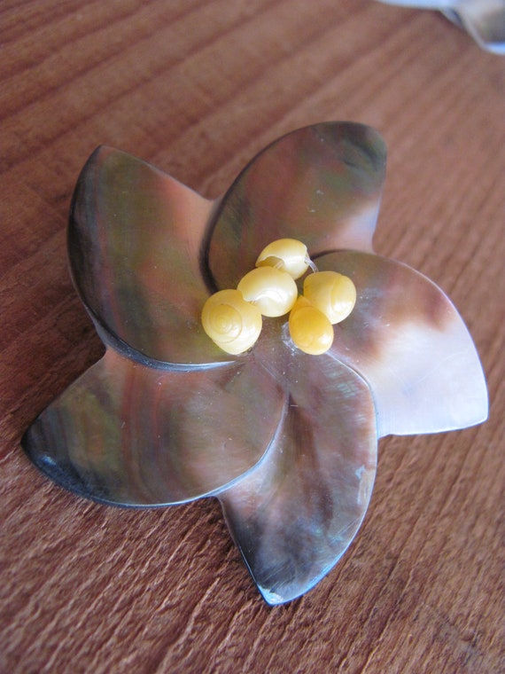 Vintage 60's - Abalone shell five petals flower c… - image 5