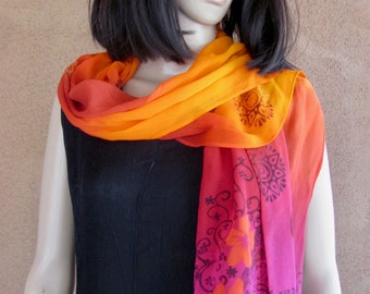 Silk crepe long scarf with degraded colors of orange and purple