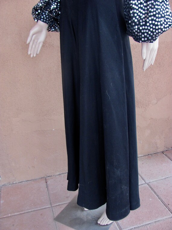 Vintage 70s - Gorgeous Black Crepe and Silver Seq… - image 9
