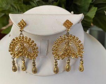 VINTAGE 90'S - Belly dancing golden earrings. Light, post, dangling.