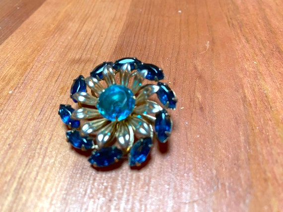 Vintage 60s - Aquamarine and blue sapphire pin wh… - image 2