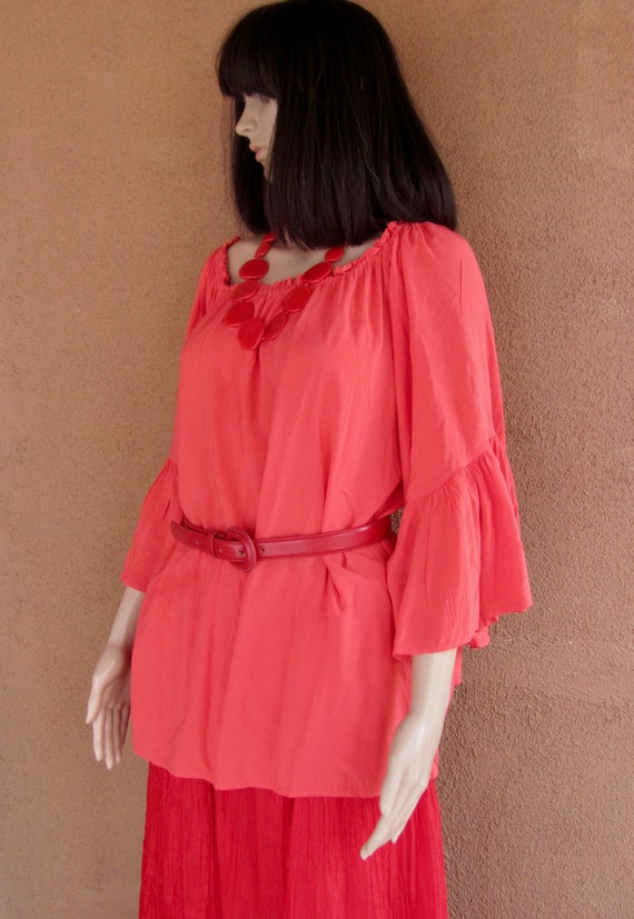 Bright red, angel sleeves, scoop neck, flowing bl… - image 4