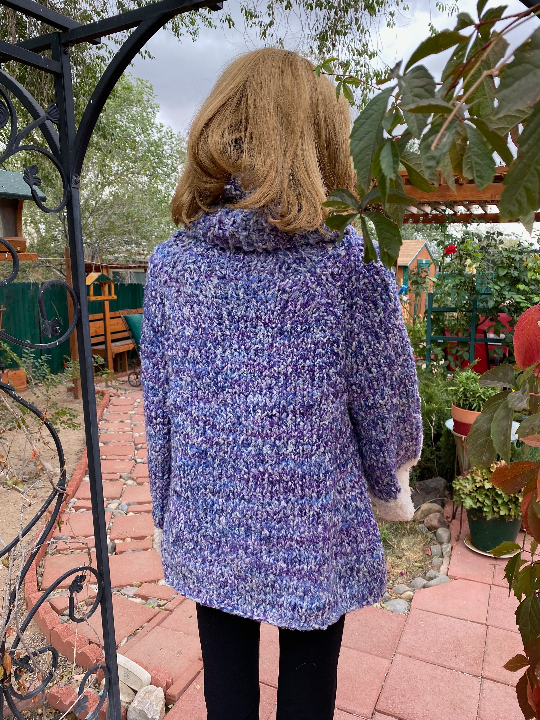 Vintage 80's - Artisanal, HAND KNIT Blue and White Wool Jacket