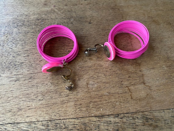 VINTAGE 70's - Fun, light, whimsical  hot pink cl… - image 10