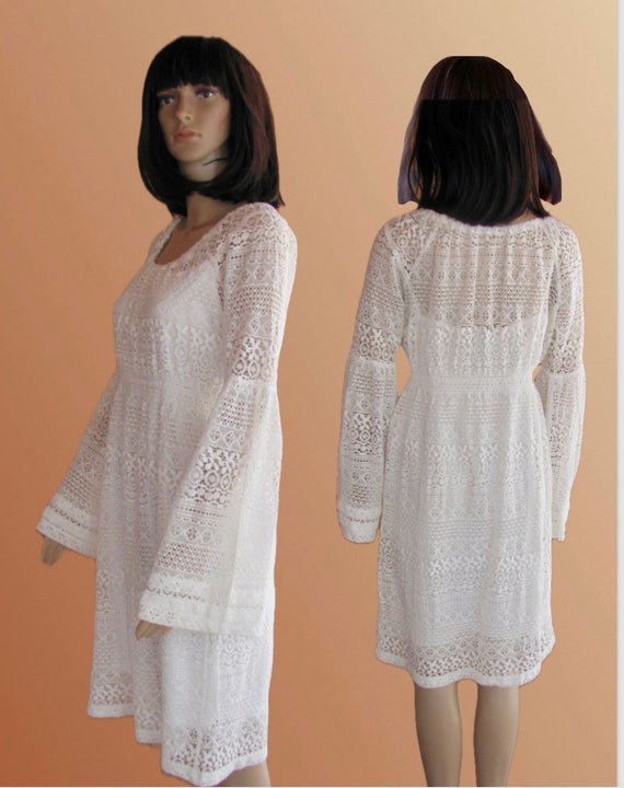 Sheer white lace long sleeves dress with assorted… - image 1