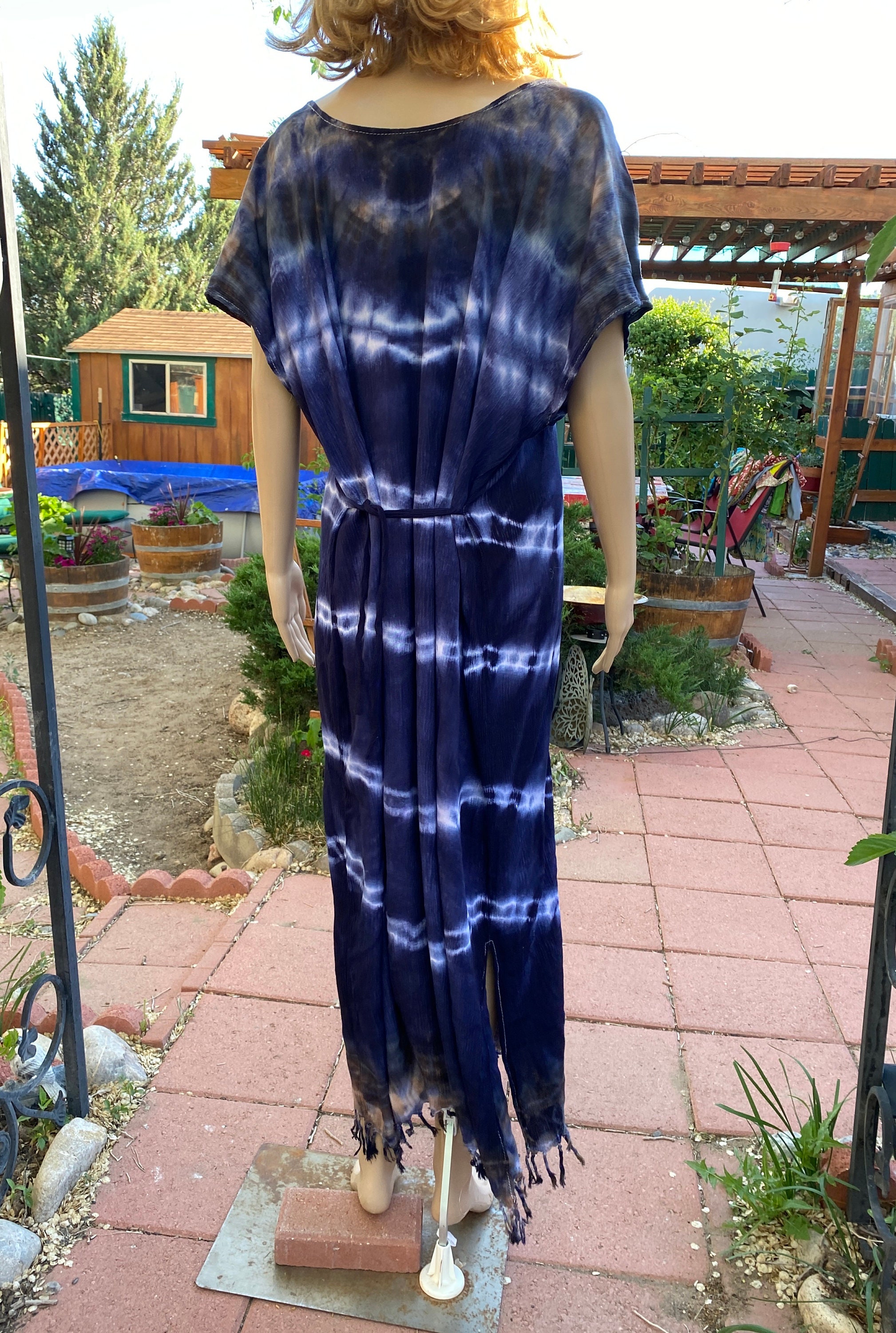 old navy blue tie dye dress Old Navy Smocked Fit Flare Tie-Dye Cami Midi Dress Women Size Large Adjustable