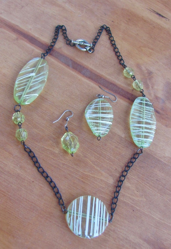 Vintage 70's- Transparent striped pale green plas… - image 10