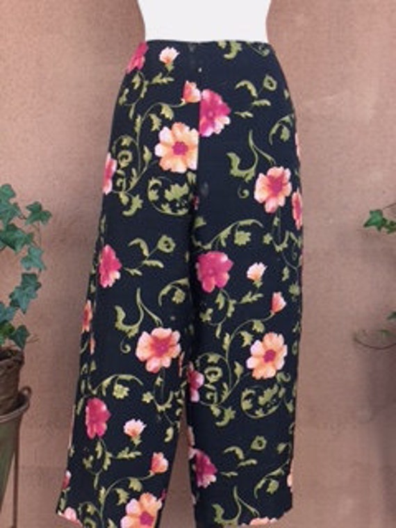 Silk Capri Pants Size 14 Black With Red Flowers 