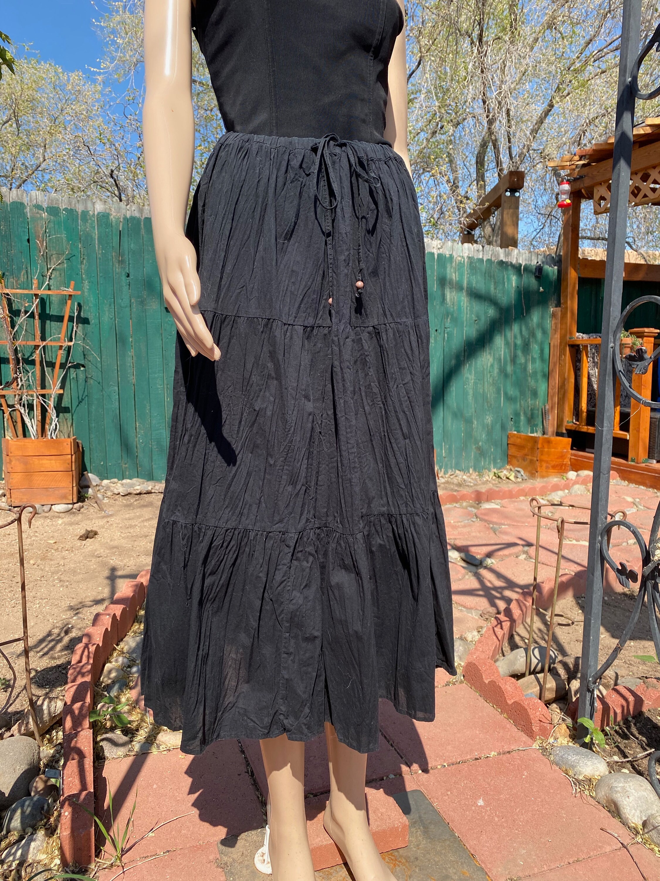 White Stag Vintage 80 s Black Cotton Broomstick Skirt Tiered