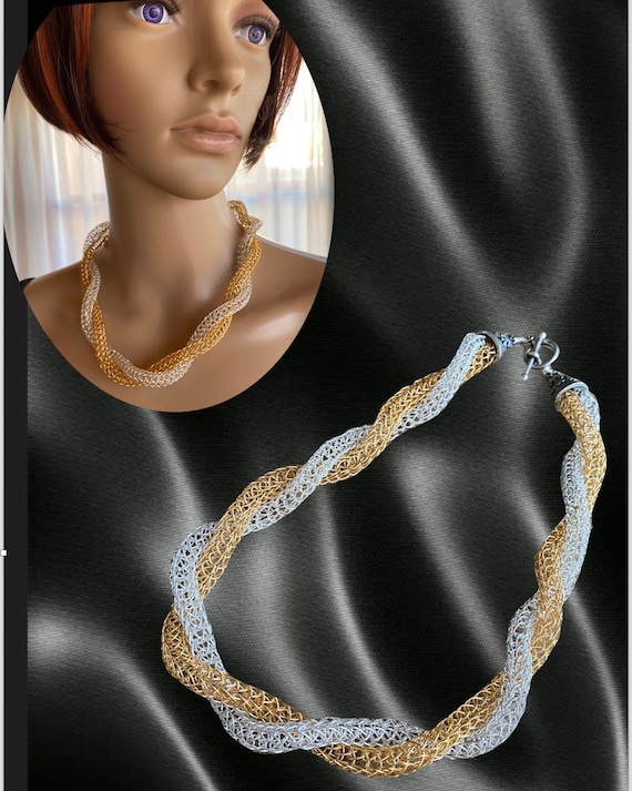 Vintage 90's - Silver and gold twisted entwined  r