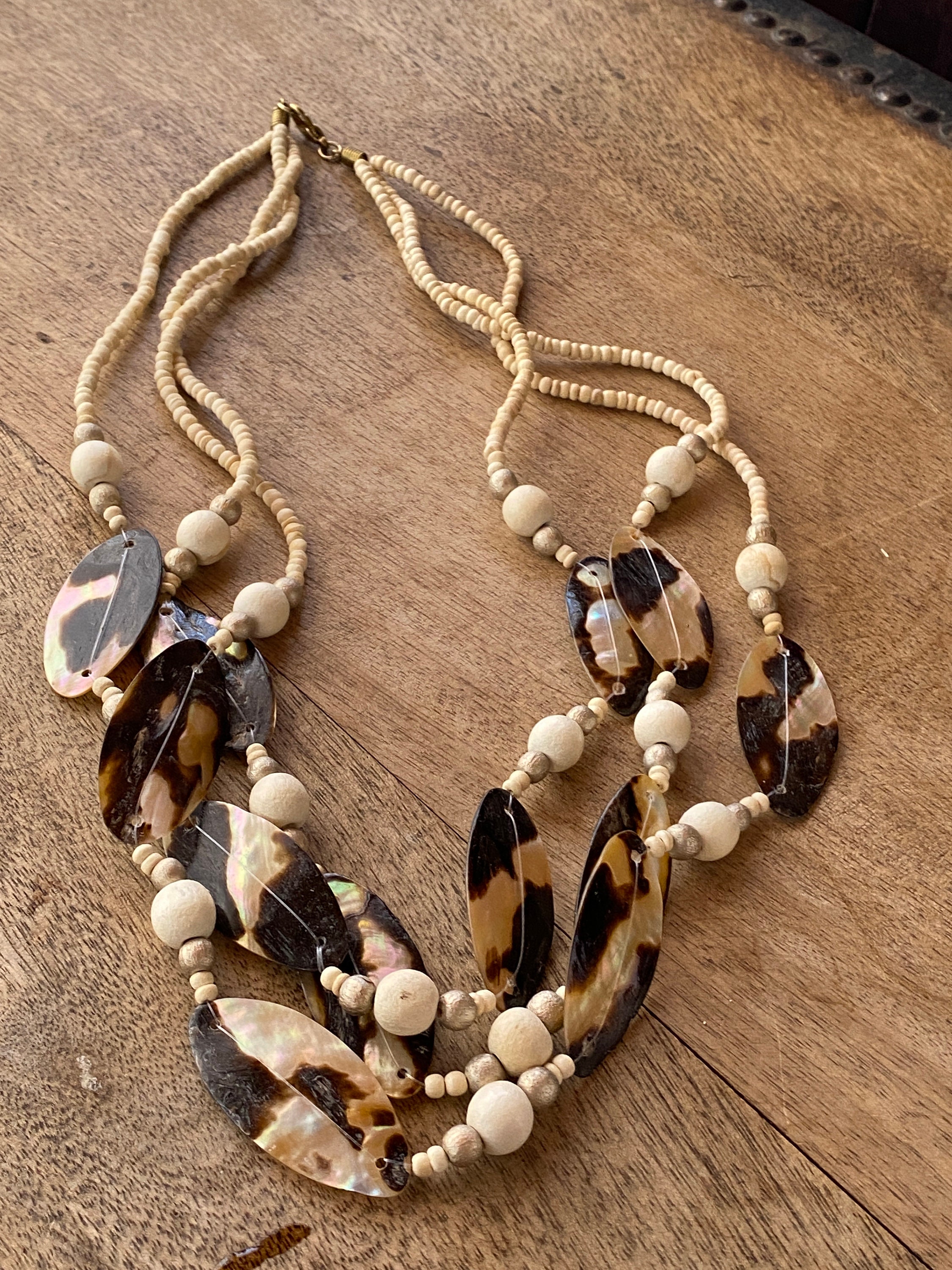 Collier Vintage Années 70 En Bois Et Nacre De Coquillage Avec Petites Perles * 4953 - Pièce Unique