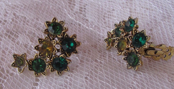 Vintage 60's - Clip Rhinestones - Green and Perid… - image 5