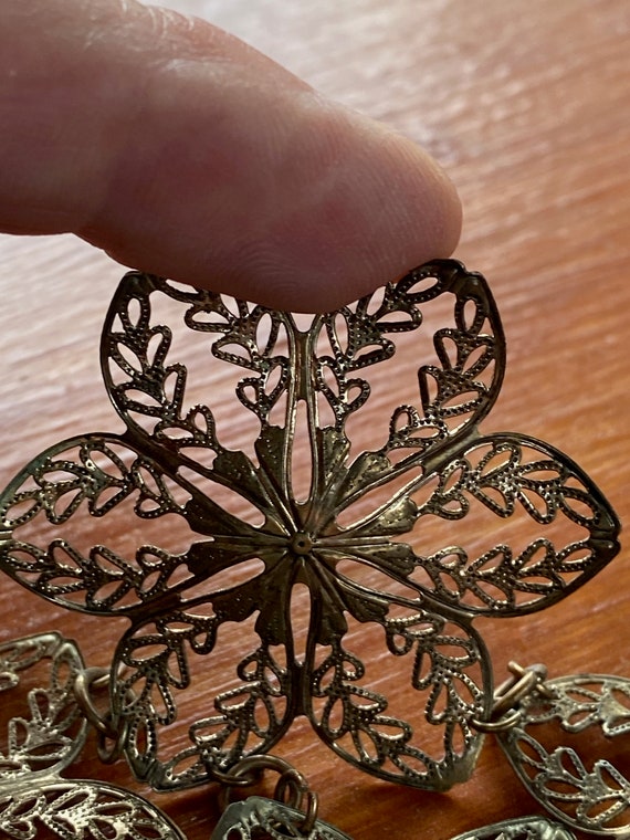 Vintage 40's - Gold filigree flower/star pendants… - image 8