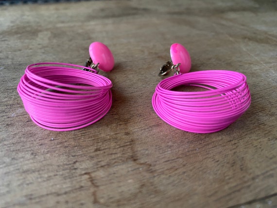 VINTAGE 70's - Fun, light, whimsical  hot pink cl… - image 9