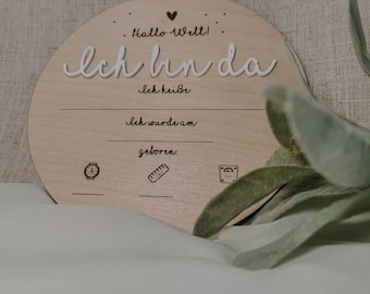Meilensteinkarte aus Holz mit Geburtsdaten - Hallo Welt – Ich bin da