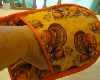 Oven Mitt with Turkeys and Pumpkins, unique gifts, kitchen accessory, oven mitt, fabric bag,insulated hot pad, trivia hot pad, cooking, 12