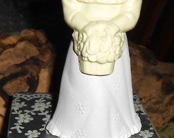 Rare Avon Unforgettable Wedding Flower Maiden Decanter Full Cologne 1.75oz Boxed Collectible Figural Glass