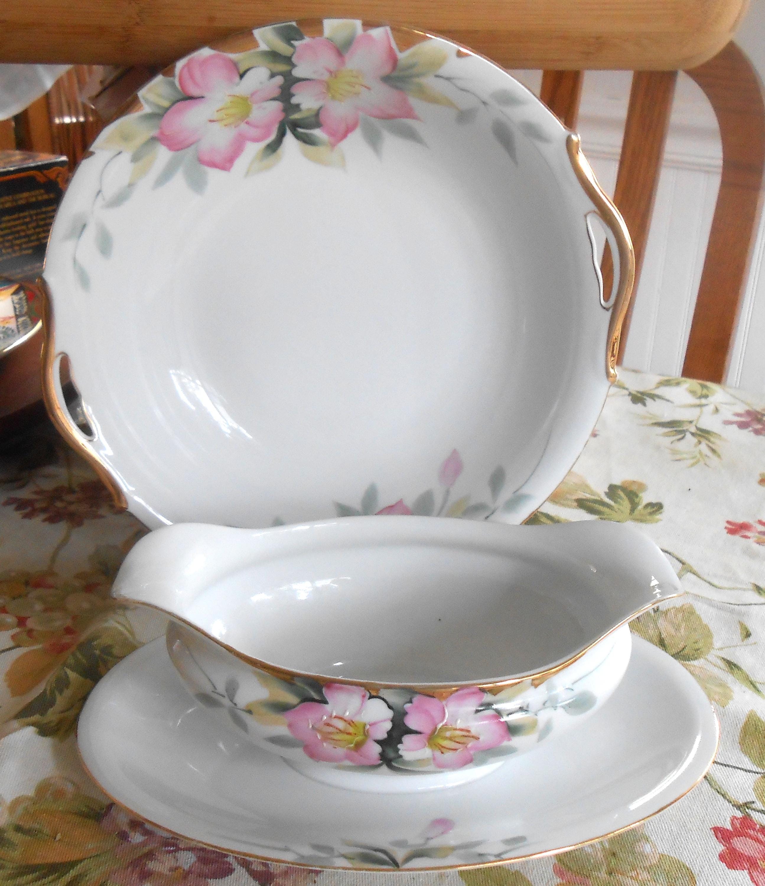 Azalea Dinnerware - Etsy Canada