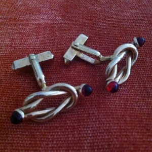 Gold Twisted Knot with Red Glass Cabochon Tips Vintage SWANK Cuff Links
