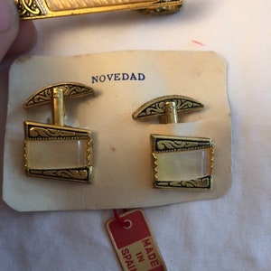 Faux MOP Vintage DAMASCENE Gold Tone Cufflinks with Tie Clip NOS