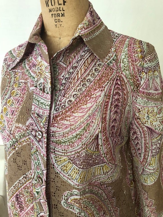 Pastel Paisley on Taupe Open Weave Polyester MARK VII LTD Long Sleeve Blouse 12