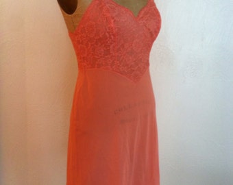 Rich Coral Vintage VANITY FAIR Lace Trimmed Nylon Full Slip 8P