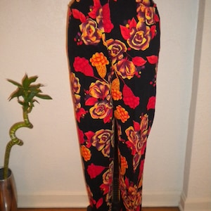 Vibrant Floral Print Highwaisted LAUREL Vintage Jean Styled Pegged Pleated Pants 42