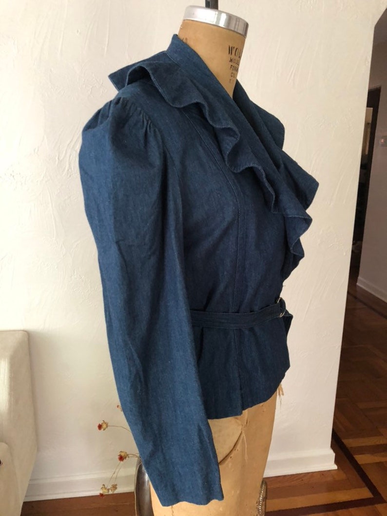 Soft Dark Denim Chambray Ruffle Shawl Collar Vintage BIS Gene Ewing Belted Gathered Shoulder LS Blouse M