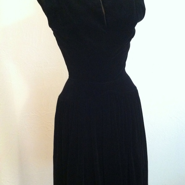 Crazy Pretty Black Velvet Keyhole Sleeveless Vintage RAPPI Dress S