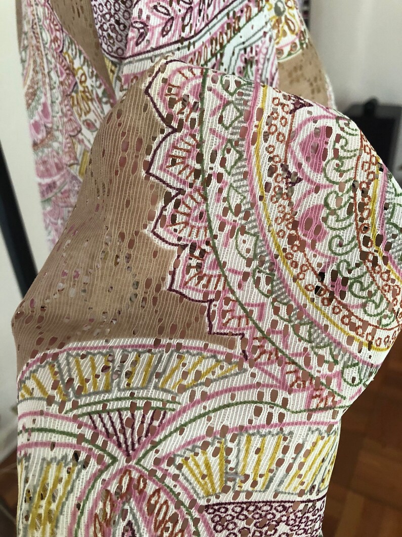 Pastel Paisley on Taupe Open Weave Polyester MARK VII LTD Long Sleeve Blouse 12
