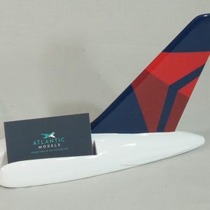 Glenn Curtiss Suporte para celular/cartão de visita de mesa