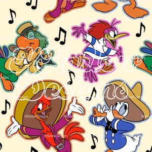 Puede incluir: Un patrón sin costuras con personajes de dibujos animados tocando instrumentos musicales. Los personajes incluyen un gallo, un pato y un tucán. El fondo es de color amarillo claro con notas musicales dispersas.